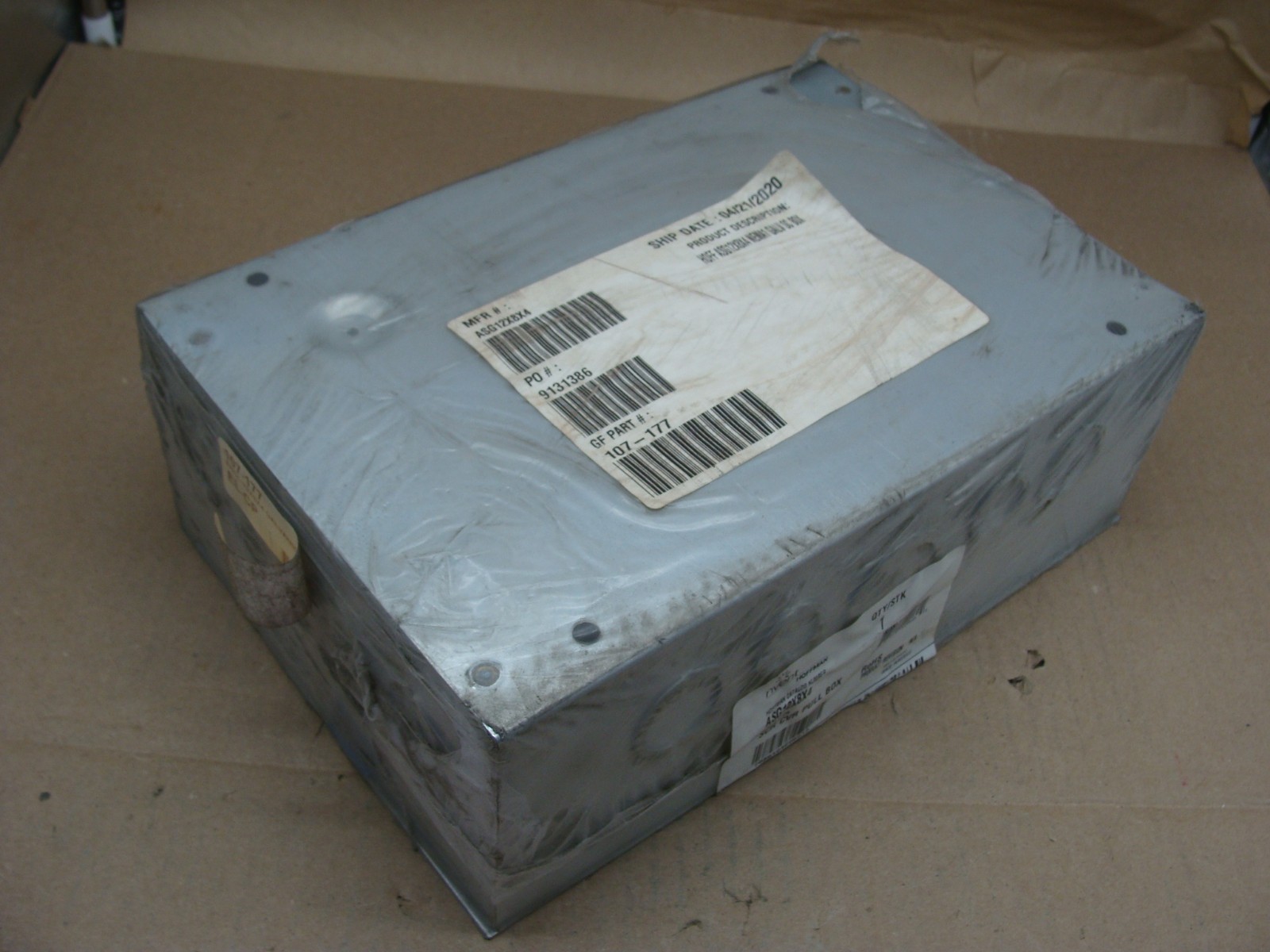 NVENT HOFFMAN SCR CVR PULL BOX ASG12X8X4 12″ X 8″ X 4″ GALVANIZED FACTORY SEALED