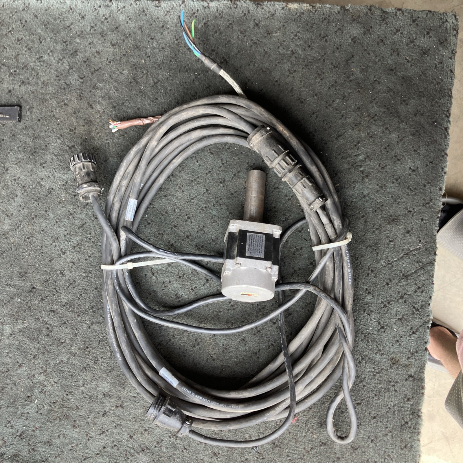 ALLEN BRADLEY TLY-A220T-HJ62AA /A INVERTER DUTY SERVO MOTOR 6000RPM 3.50A