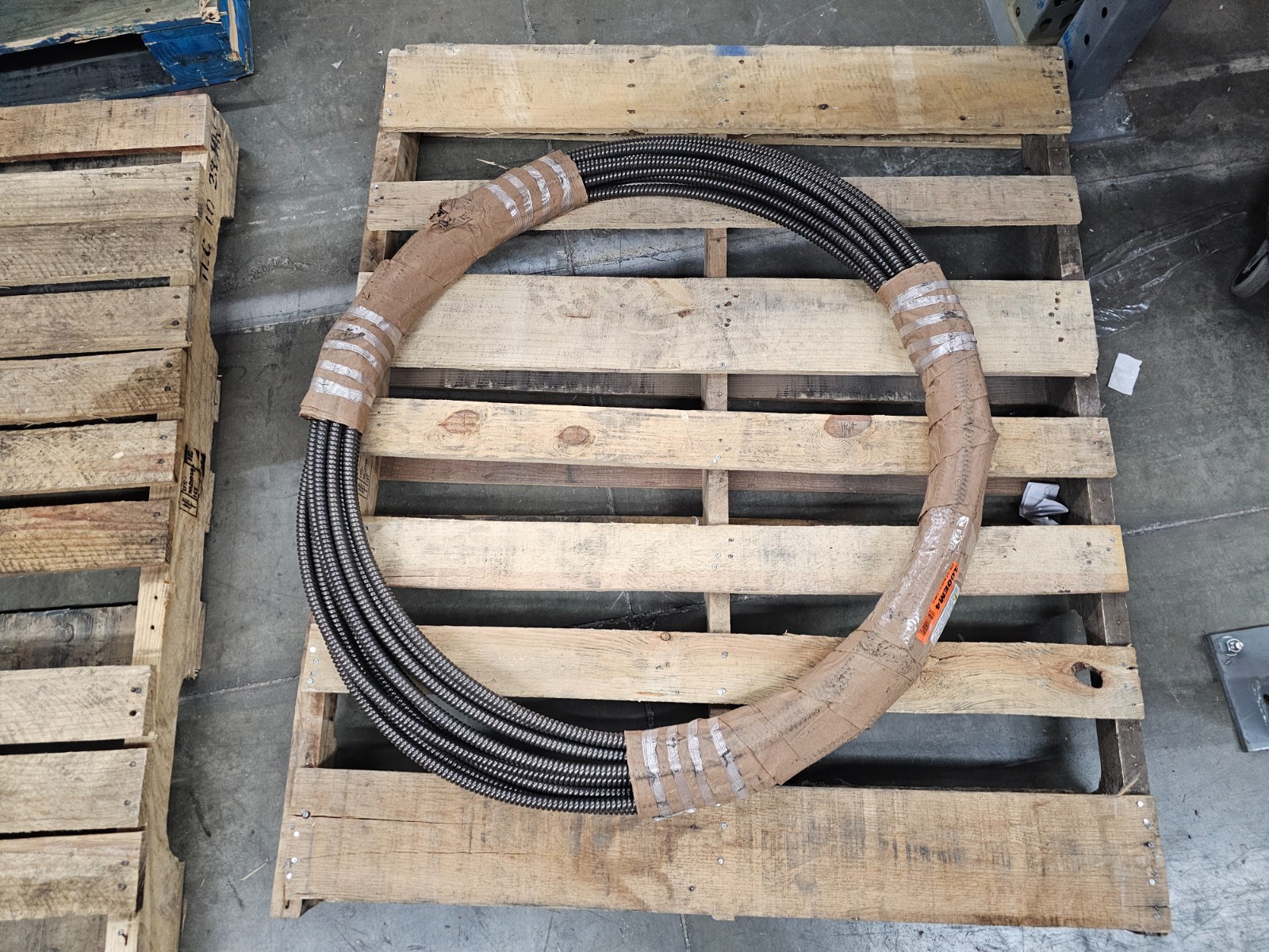 General Wire 100EM4 Flexicore Cable 5/8″ X 100′ With Male And Female Connectors