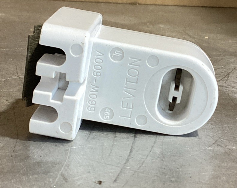 Leviton 98479-90-20-37 Fluorescent Lampholder 660W-600V