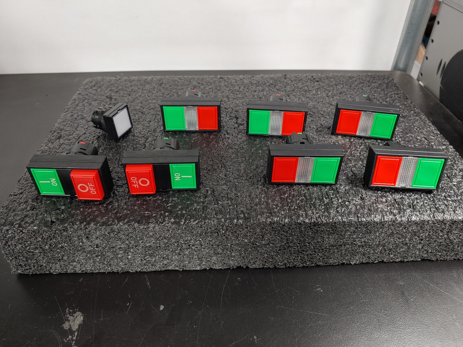 Lot of IDEC HW Series Dual Pushbutton Operator Unit Cover