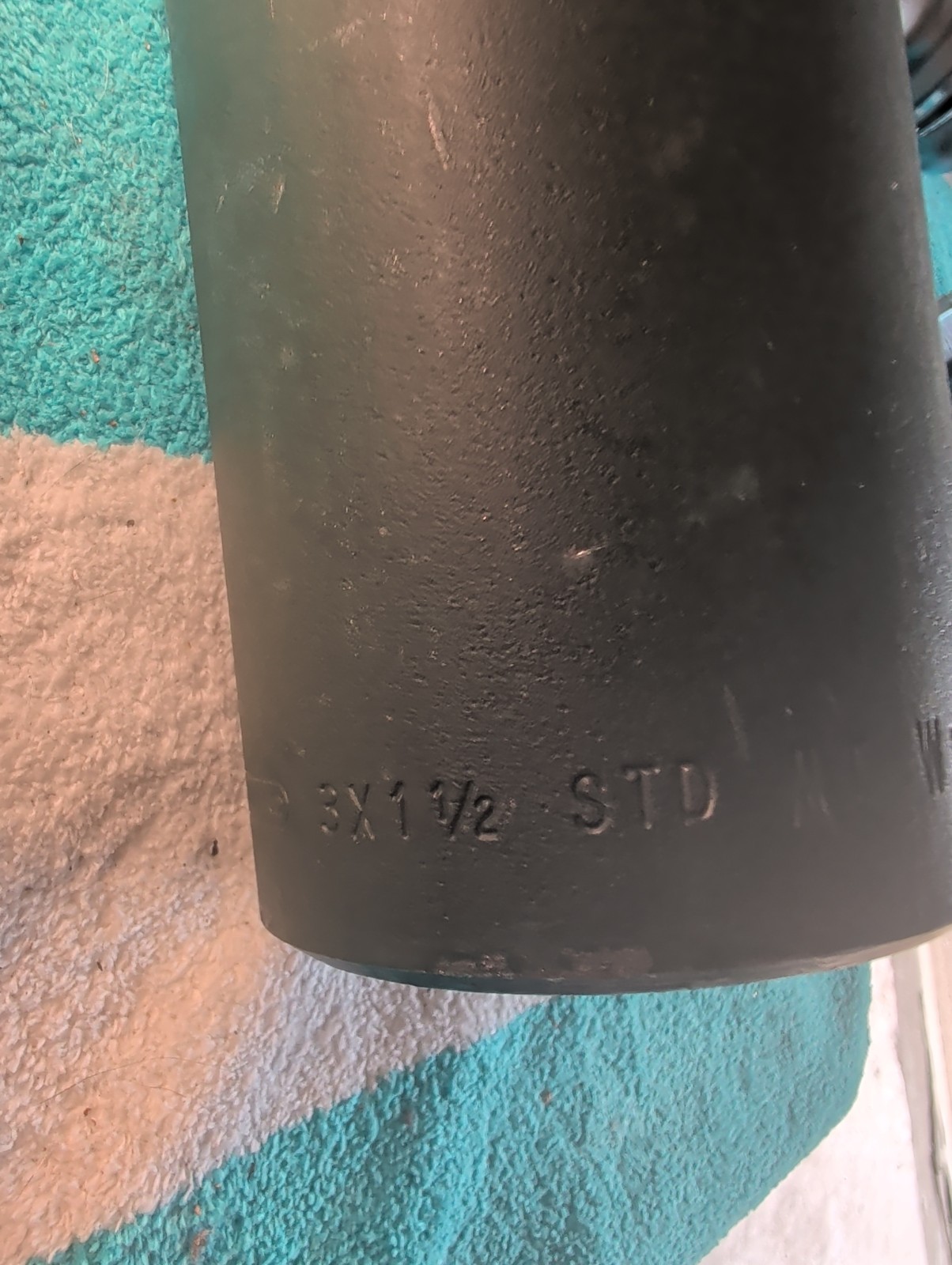 WELDBEND 3″ X 1-1/2″ STD 25N9 REDUCING TEE STANDARD MT CARBON STEEL