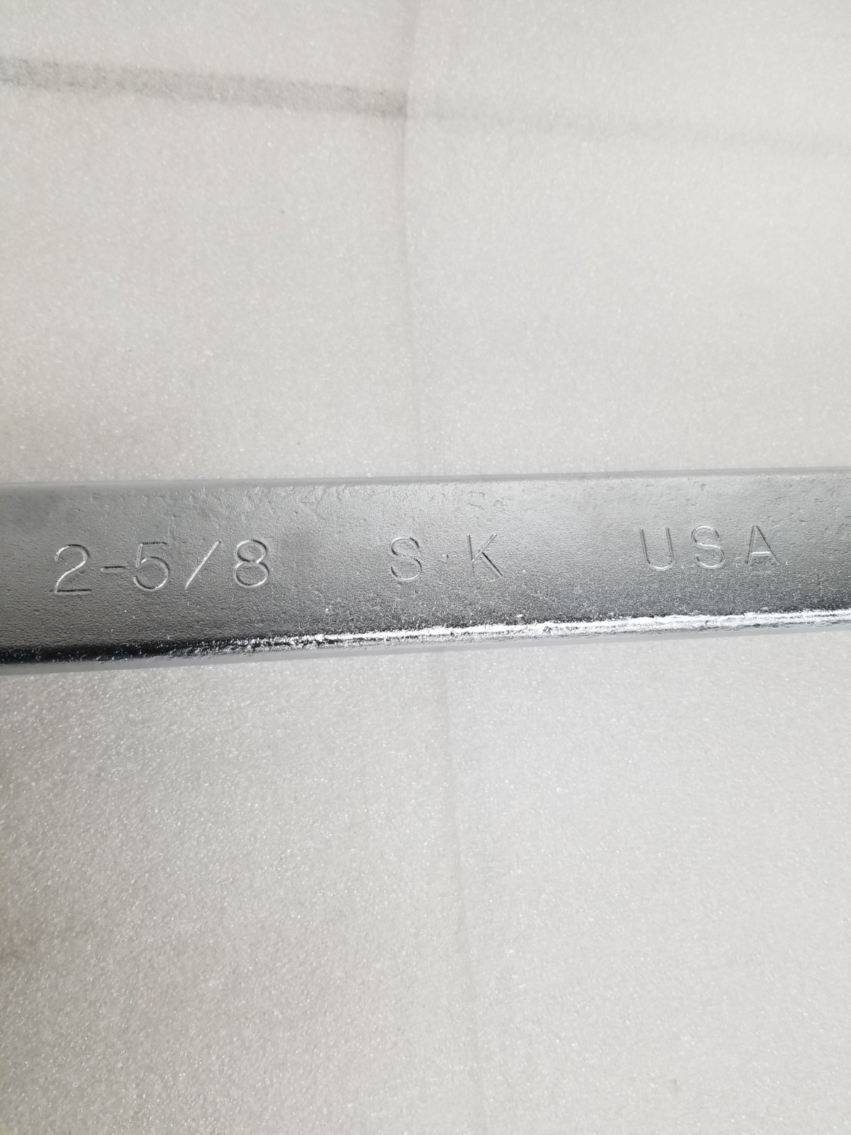 S-K Tools C84 Combination Wrench 2-5/8″ SurGrip 12-Pt Satin Finish Made in USA