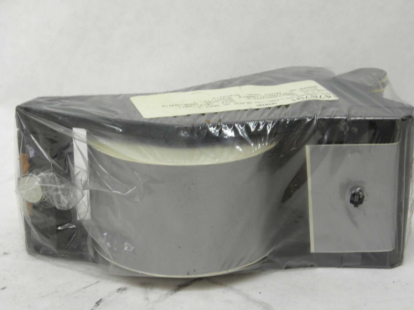 NEW BRADY 64880 BLACK ON GRAY B580 9451-00 Y10640 SUPPLY CARTRIDGES 2.25″ X 90′
