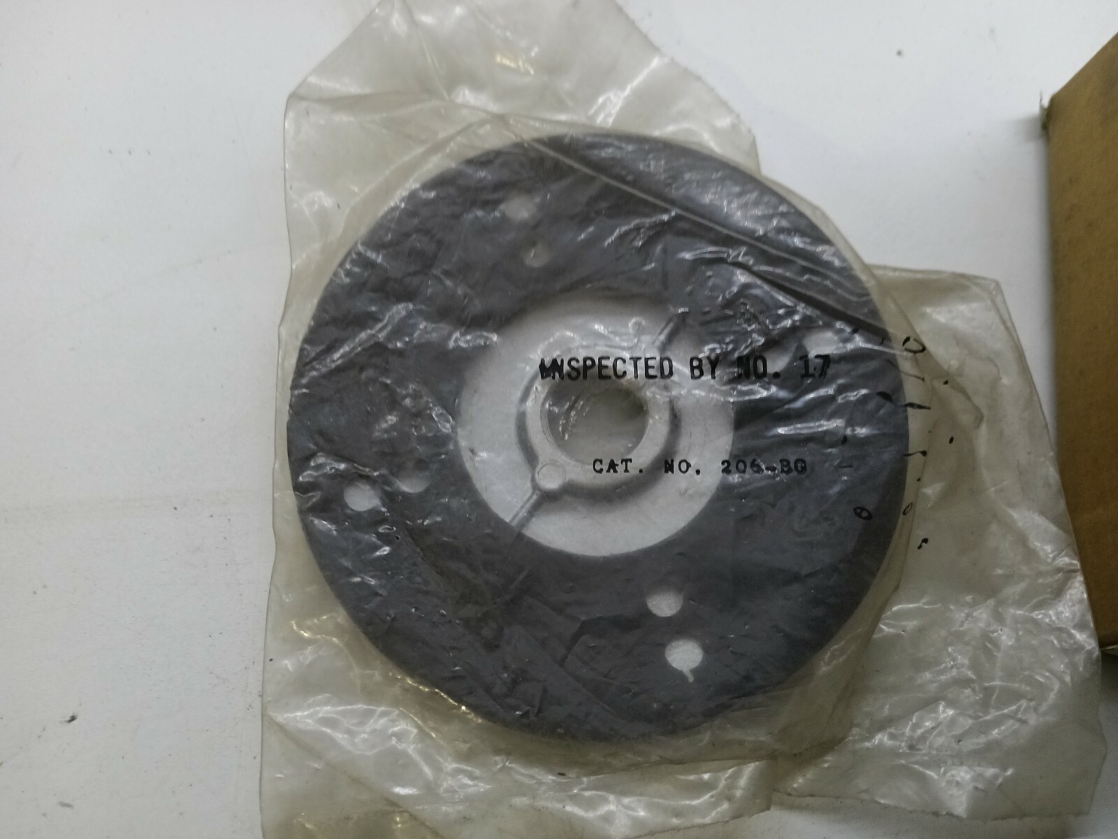 Box of 8 HUBBELL 206-BC CLUSTER COVER ROUND 1 HOLE 1/2″ NPT Gray Junction Box