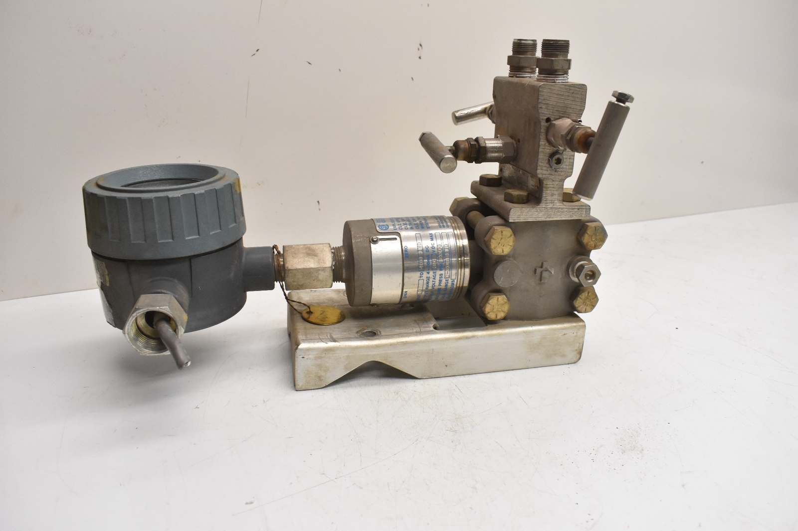 Gould PD3000-400 Pressure Flow Transmitter w/ Anderson Greenwood M4TVS Manifold