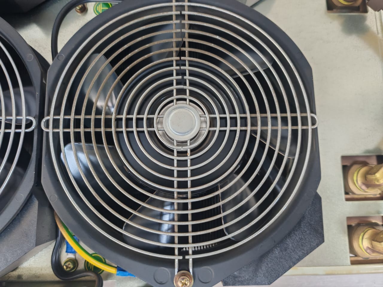 Fanuc A04B-0815-D368 Heat Exchanger with fan A04B-0815-C362