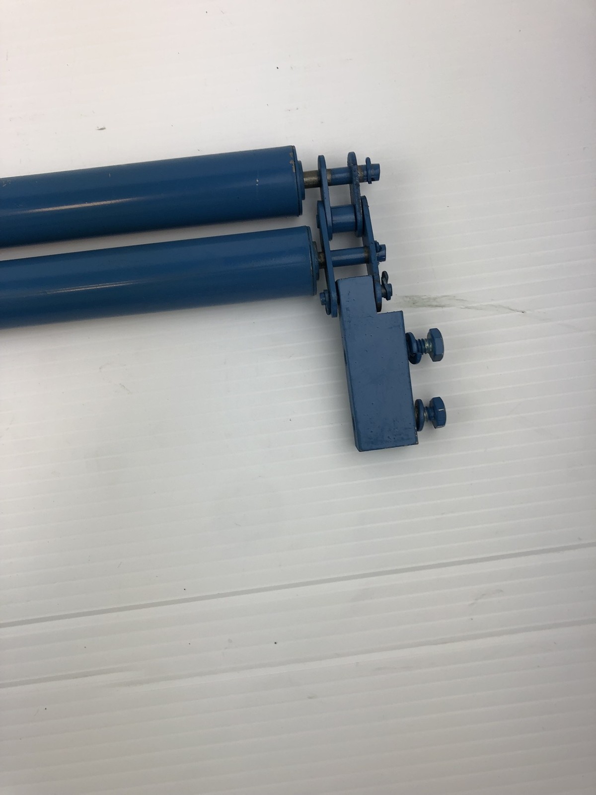 Industrial Paper Separator – Conveyer Rollers – 2 Rollers Per Bar Painted Blue