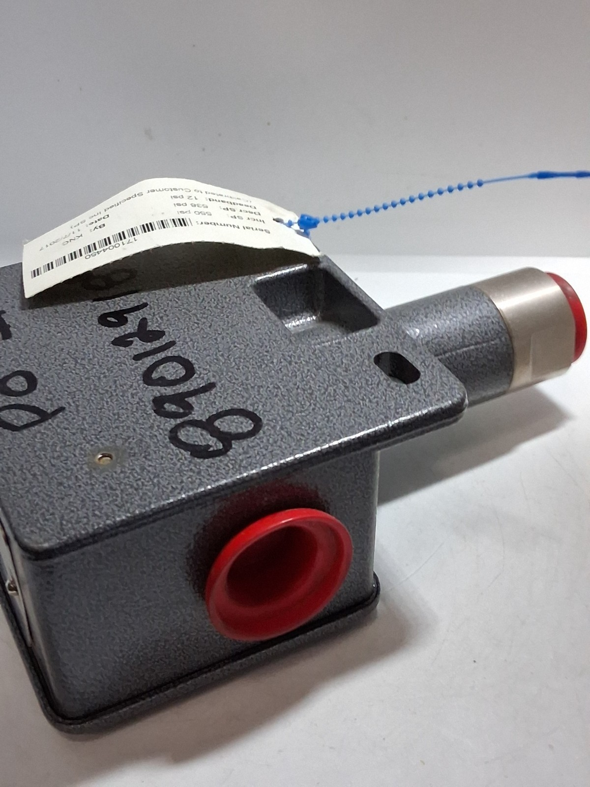 SOR 9NN-Y45-S1-F2A-TTX PRESSURE SWITCH 200-1750PSI ADJUSTABLE RANGE NNB