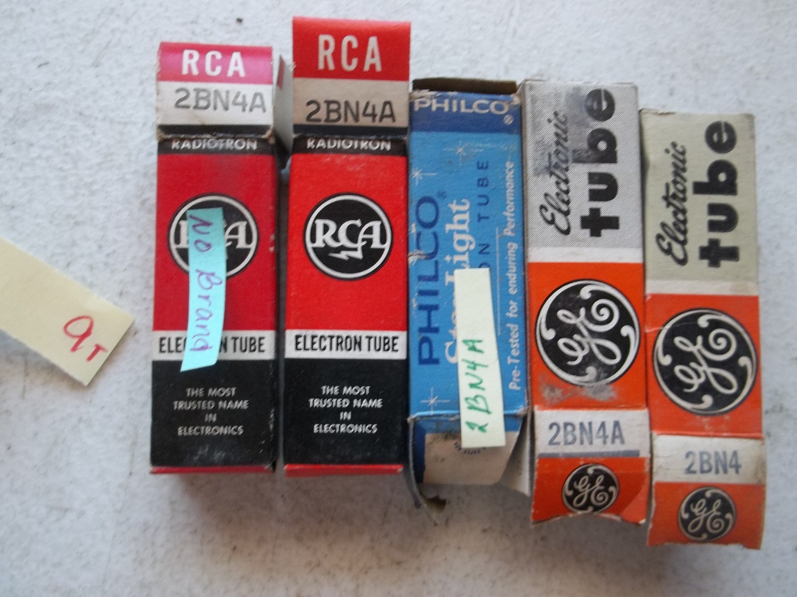 LOT OF 5 NEW IN BOX ASSORTED ELECTRONIC TUBE 2BN4A (334)