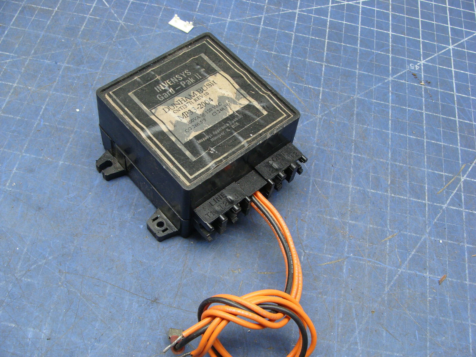INVENSYS GARD PAK II / DUNHAM BUSH CNT137T1 REV 10 MP33-2004 300VA @ 120 VAC