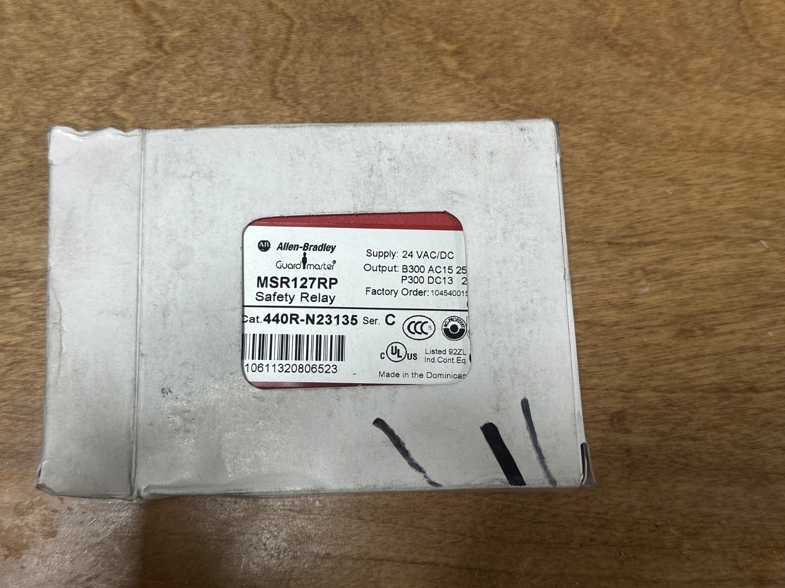 Allen-Bradley Guard Master MSR127RP Safety Relay new in box