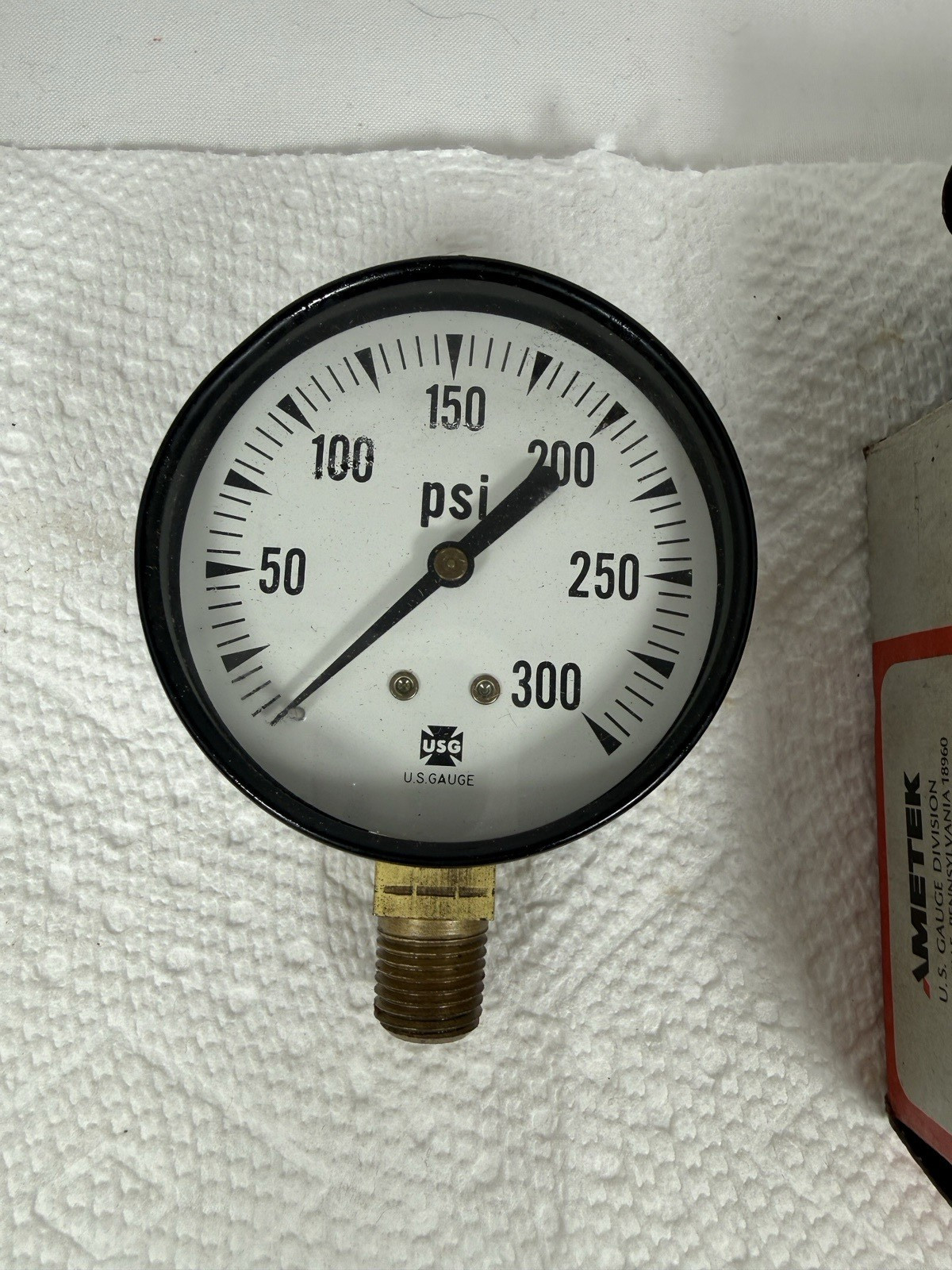 Ametek D-85 P500 Gauge 1/4 LM 2-1/2 300 PSI Spec 45765