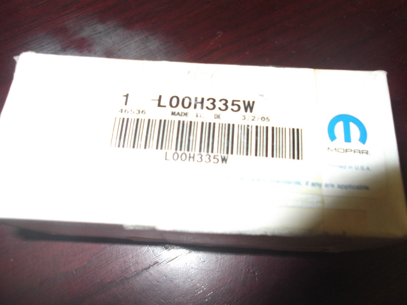 MOPAR FOG LIGHT BULB L00H335W
