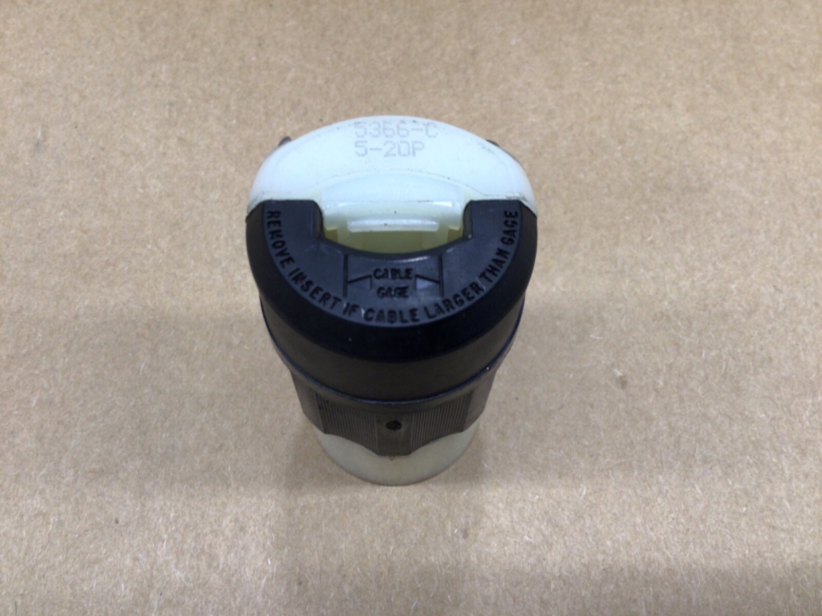 Leviton Connector Plug Receptacle 5366-C 15A -125V #4027L4IAC