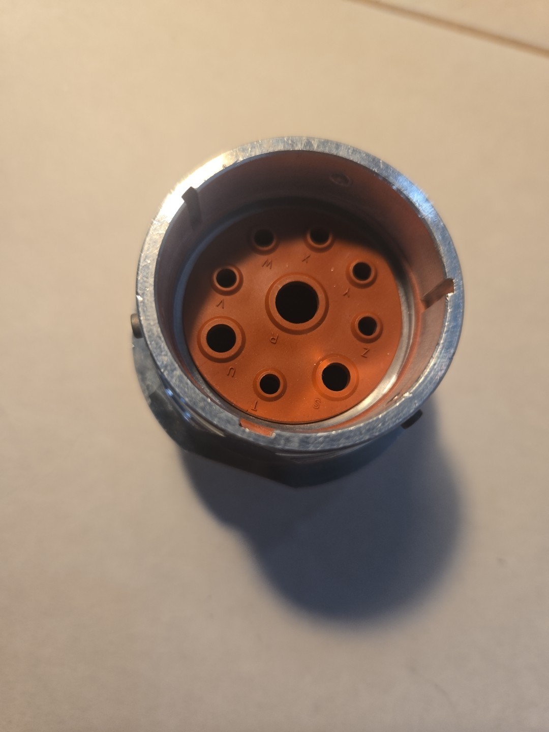 New TE Connectivity / Deutsch Automotive HD34-24-9PN Conn Circular PIN 9 POS