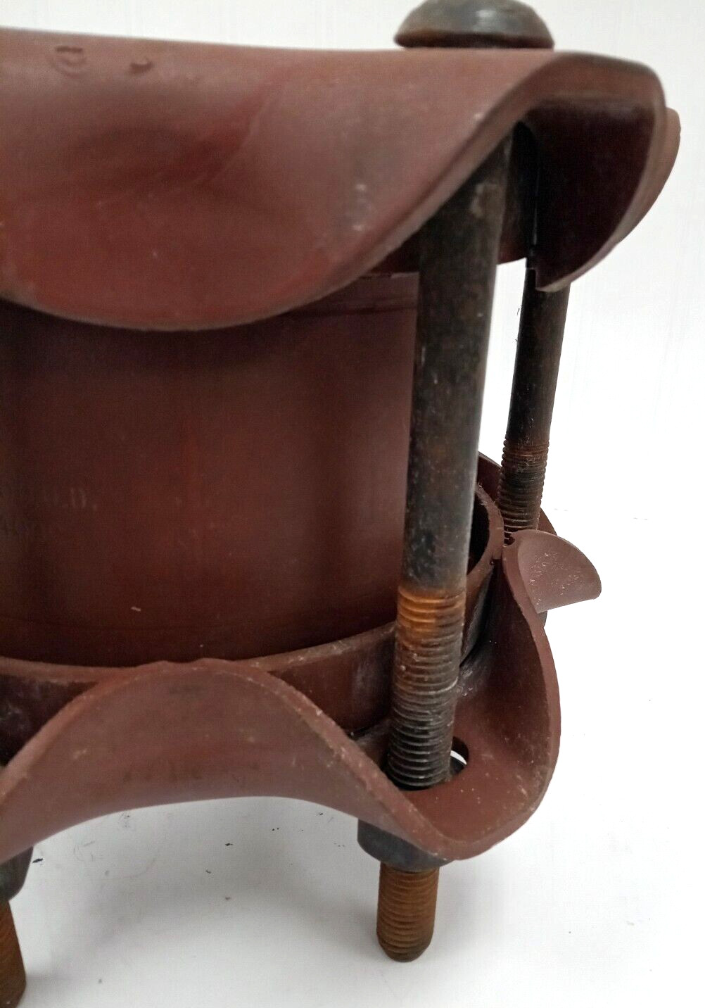 DRESSER 6.000″ OD 250 W 400G PIPE COUPLING