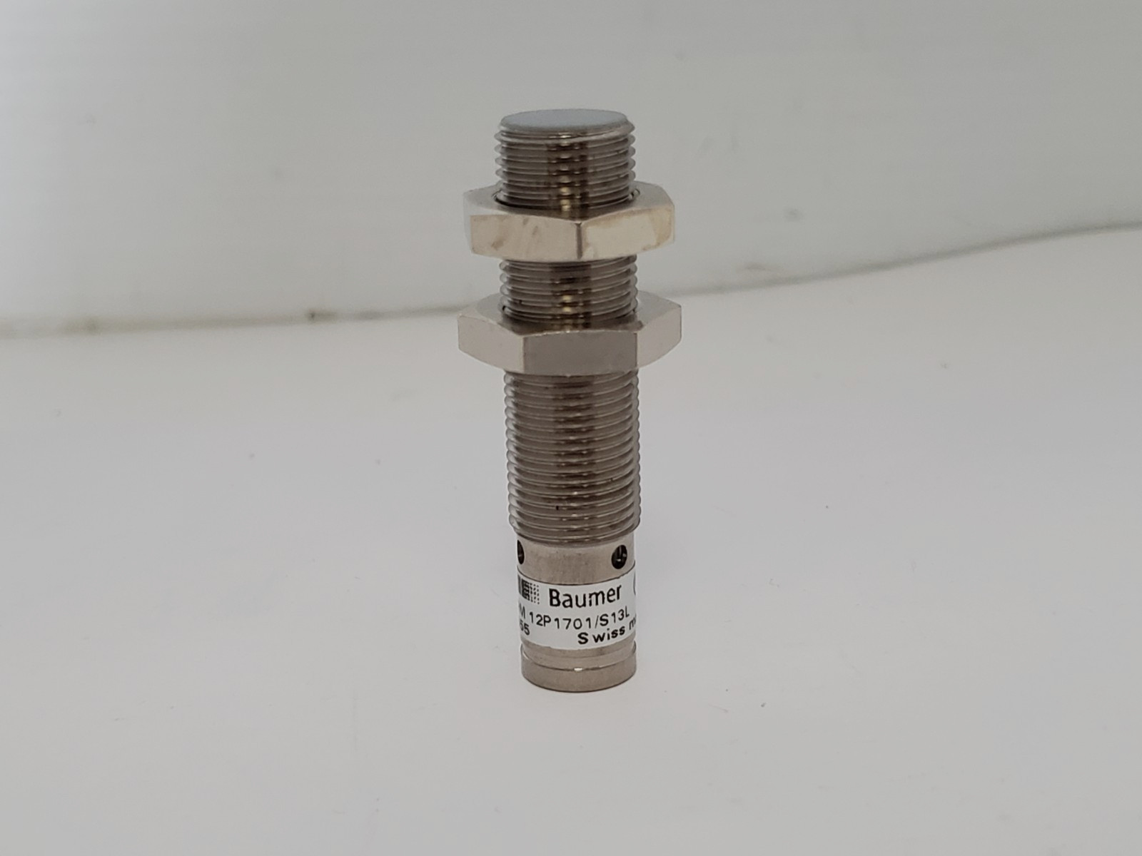 BAUMER IFRM 12P1701/S13L INDUCTIVE PROXIMTITY SENSOR PNP N.O. 10-30 VDC NNB