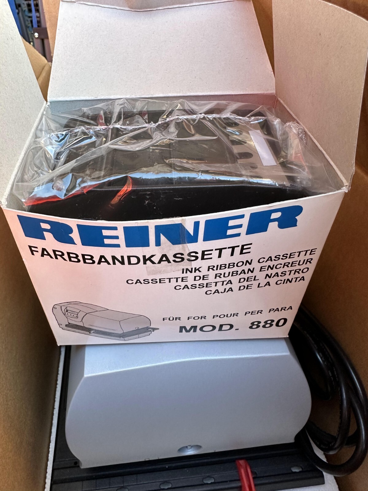 Reiner 880 electronic stamp with Genuine Ribbon Cartridge. Fast free shipping