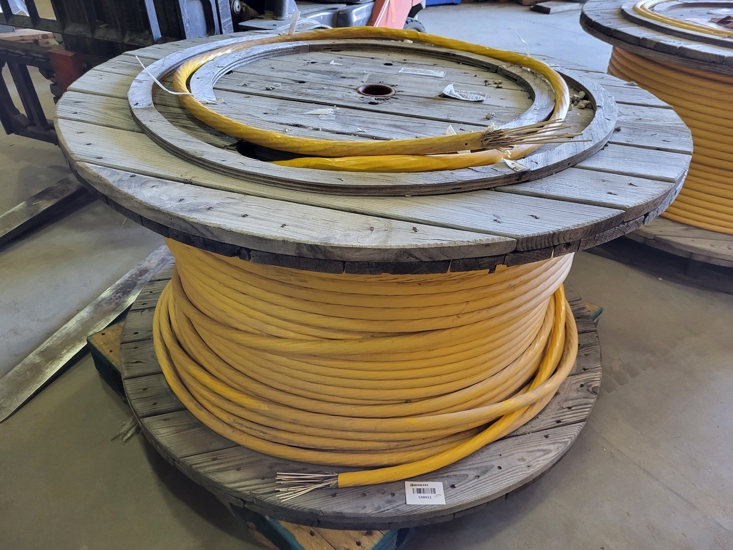 SURPLUS NEW Corning 144R81-T3131-24 Tight-Buffered Fiber Optic Cable – Parts