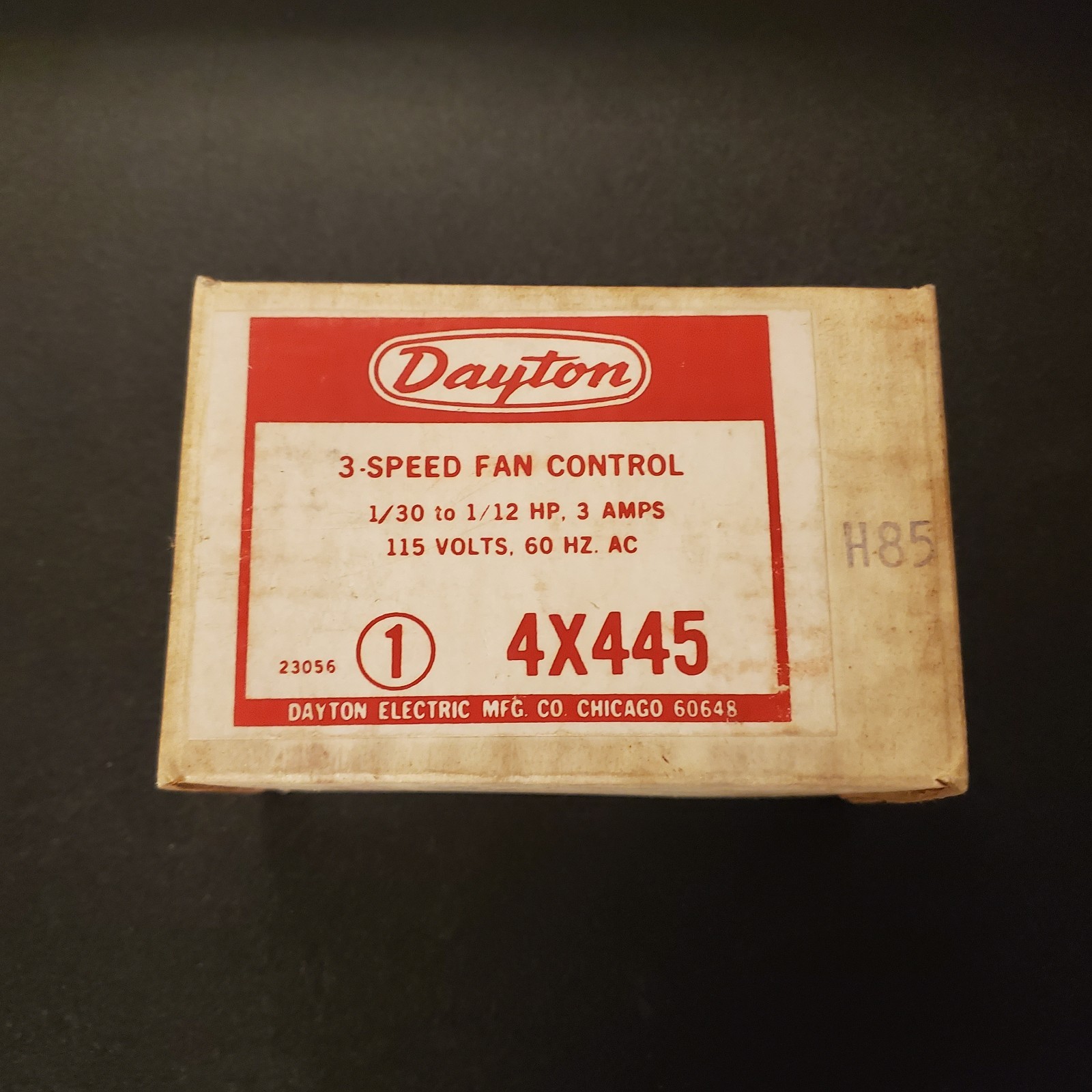 DAYTON 4X445 FAN CONTROL 3-SPEED, 3 AMPS, 115 VOLTS, 60 HZ, MADE IN THE USA