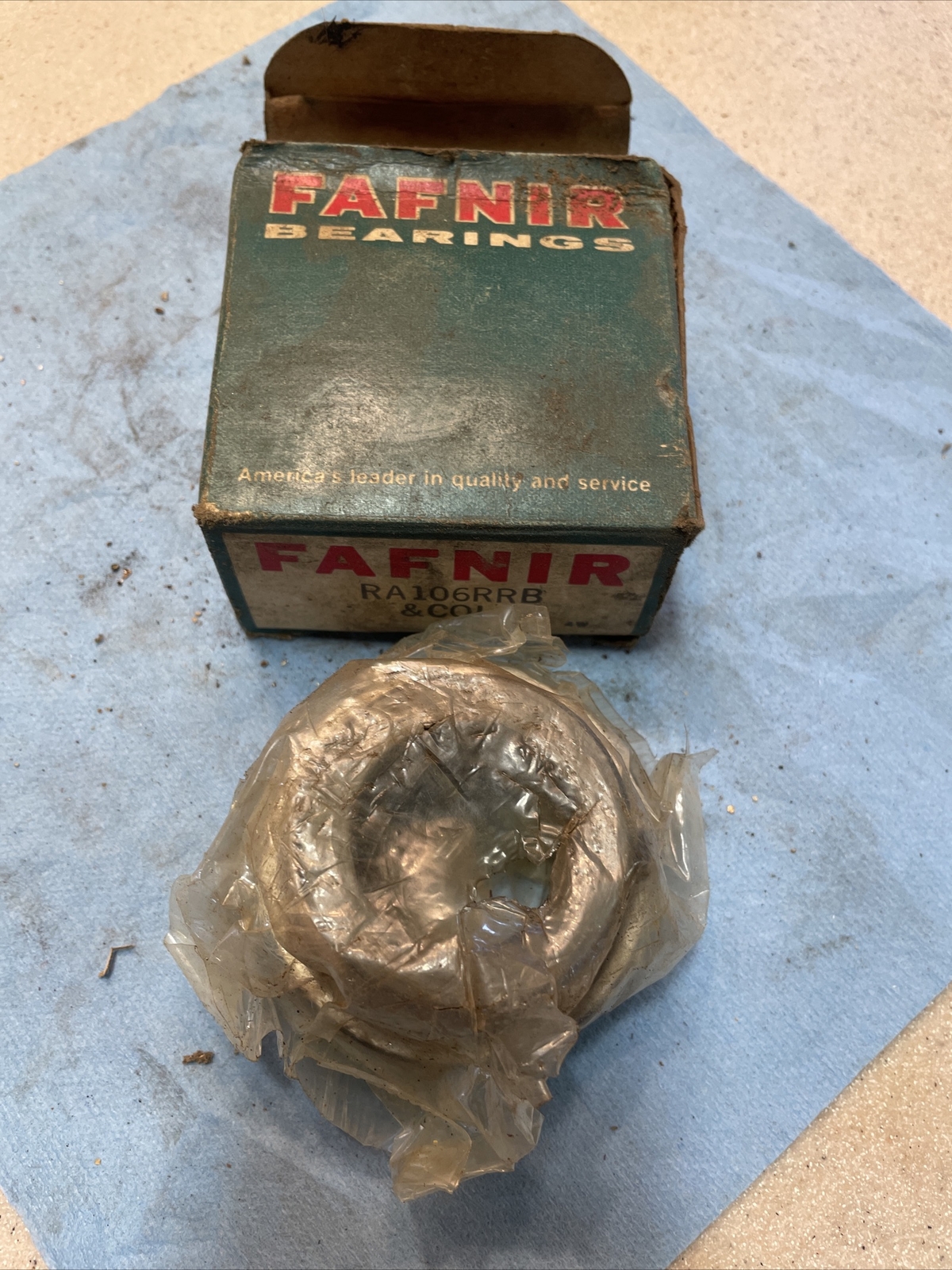 1 NEW FAFNIR RA106RRB F15-NZ ECCENTRIC LOCKING COLLAR NIP