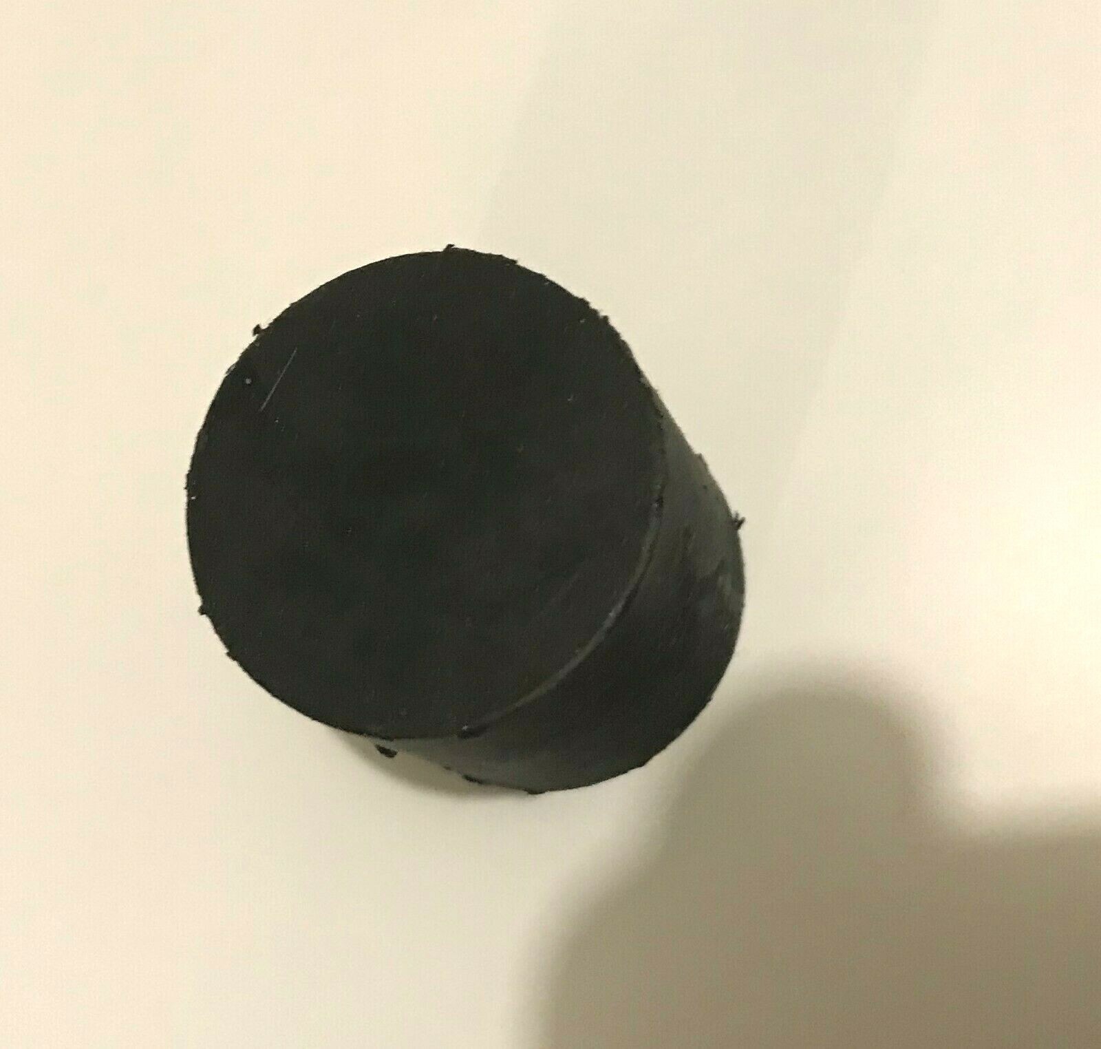 1.25″ DIAMETER 1.25″ TALL RUBBER BUMPER BUMP STOP FOOT 3/8-16 FEMALE – CAR WASH