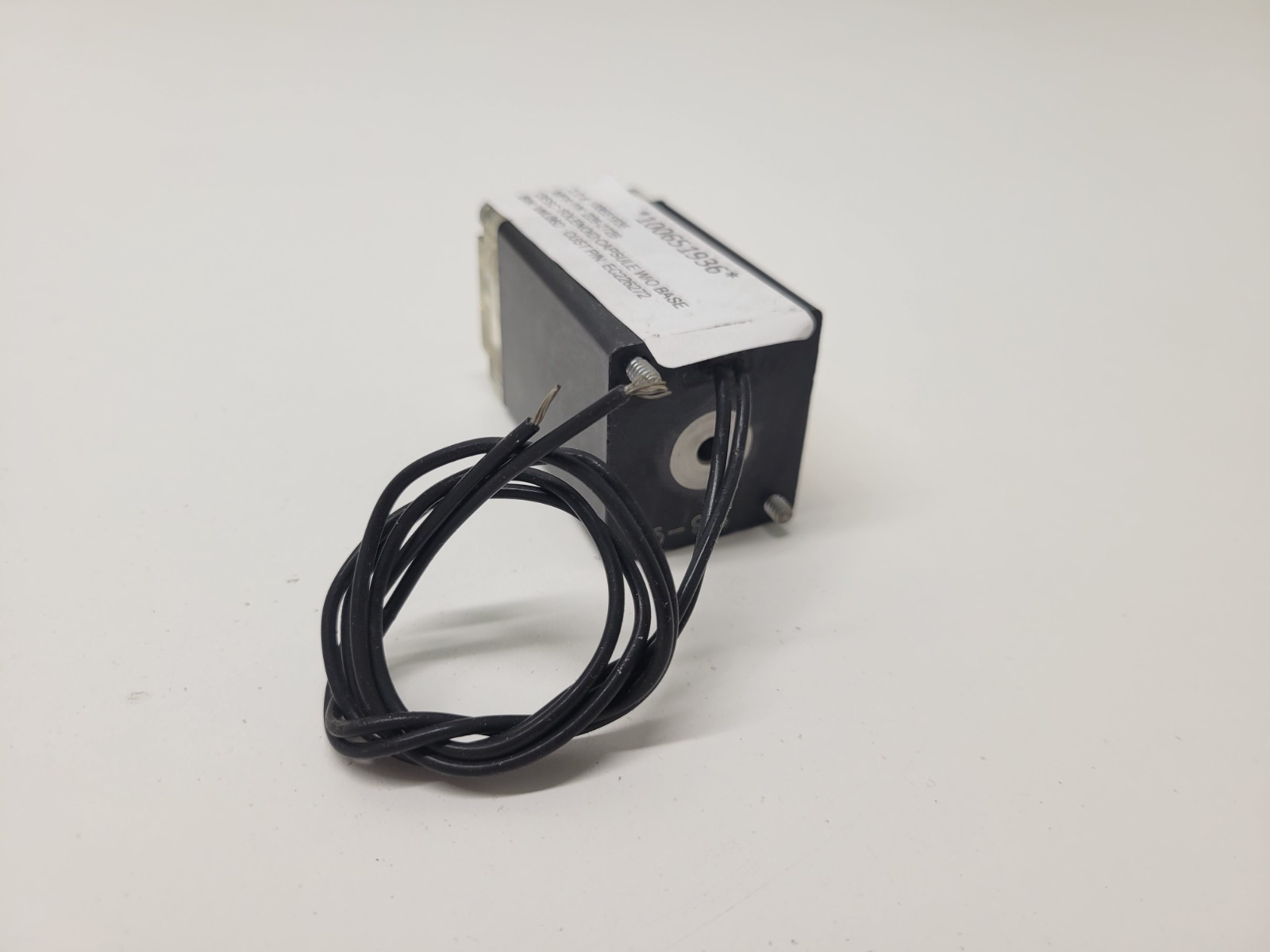 NEW OLD STOCK! NUMATICS 6W 24VDC COIL 226-272B