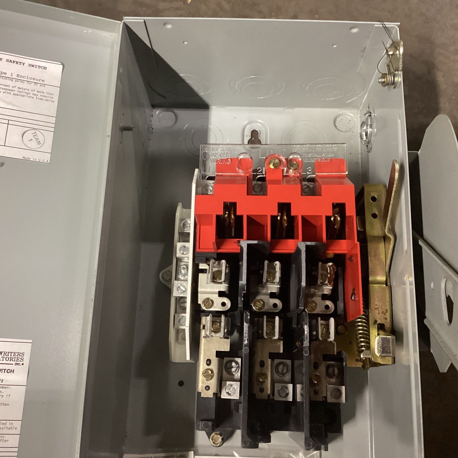 CUTLER HAMMER DH321NGK 30A HEAVY DUTY SAFETY SWITCH #805E91PR6*CO