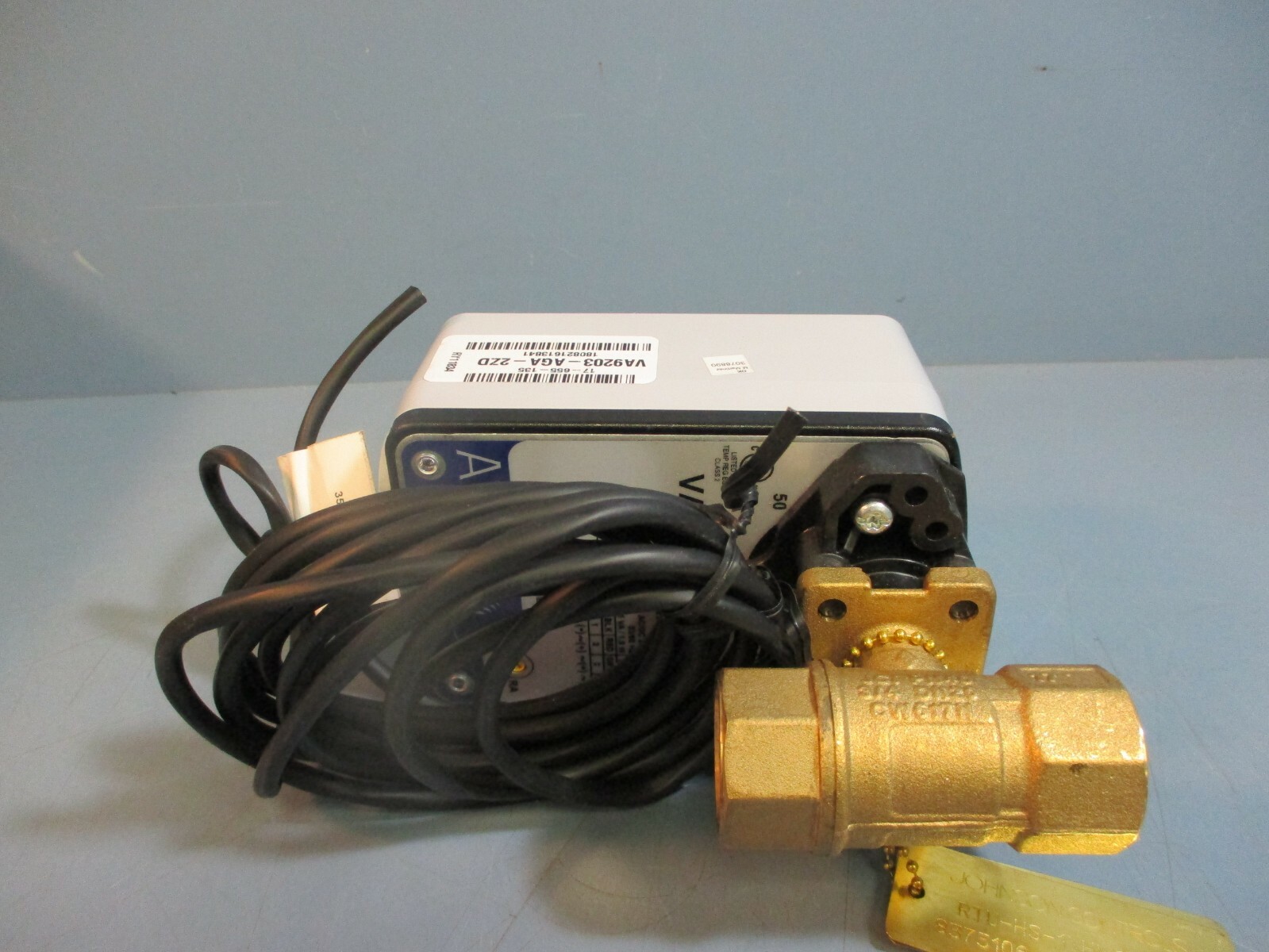 Johnson Controls VG1245BG + 923GGA ¾” 2W Ball Valve w/ Actuator NEW