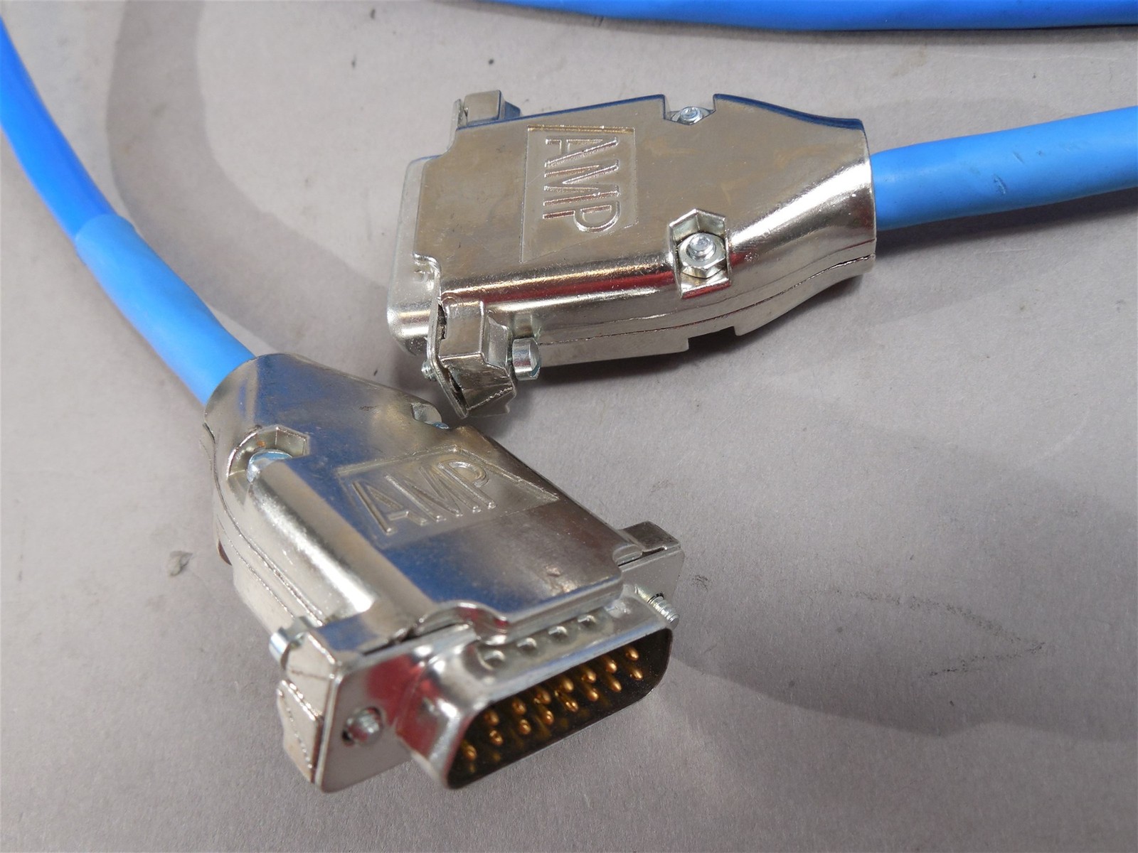 Inmac Clear Signal Cable 0375-4 30ft w/AMP 15-Pin Connectors 24AWG 300V – NEW