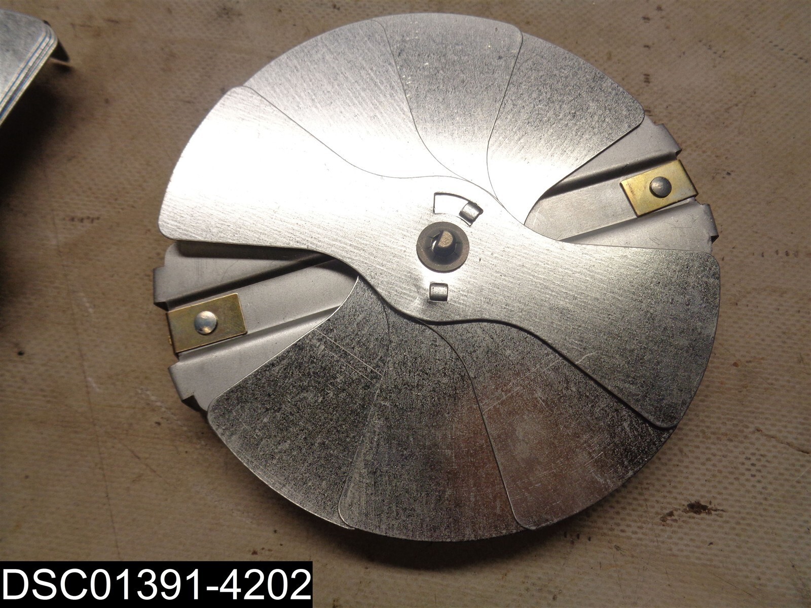 QTY=5: 30170901 Titus Round Damper Neck Mount Size 6