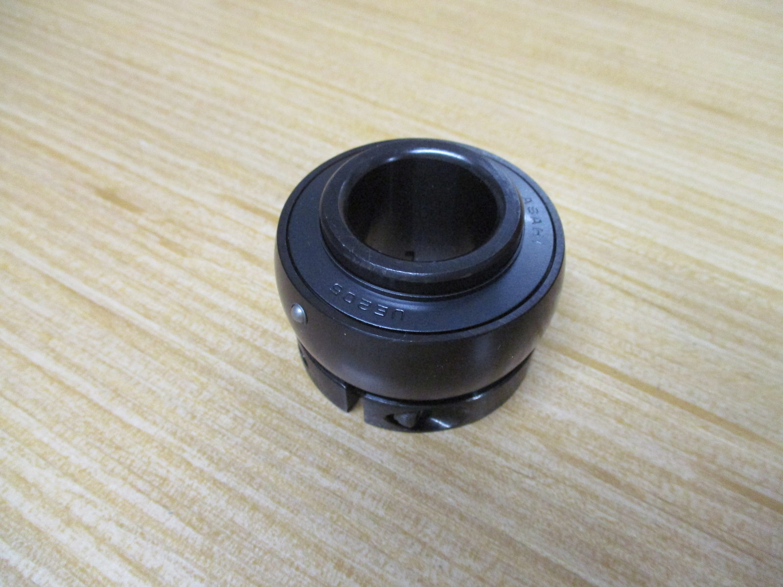 AMI Bearings UE205 Concentric Collar Locking Bearing Insert