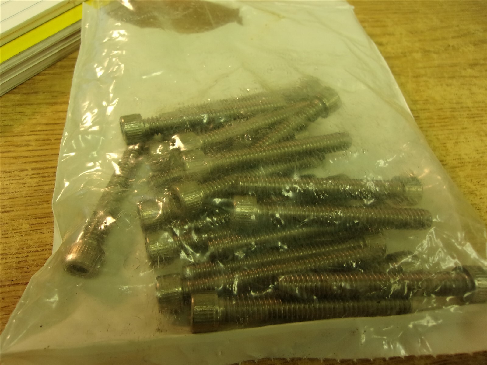 Parker 25C200KCSS/FT Steel Head Cap Screw 1/4″x20x2″ Fully Threaded Lot of 21