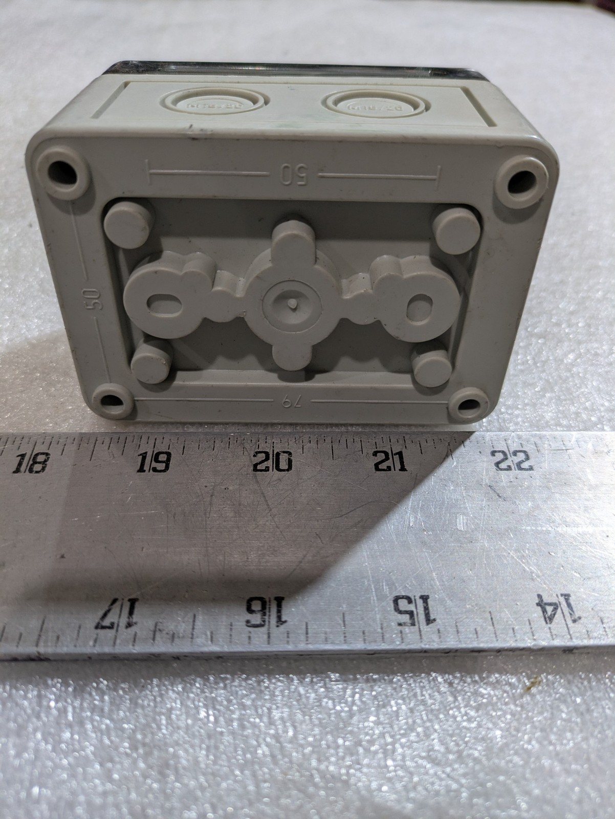 GE Multibox M16/20 Multipurpose Enclosure Box Metric Knock-Out Industrial