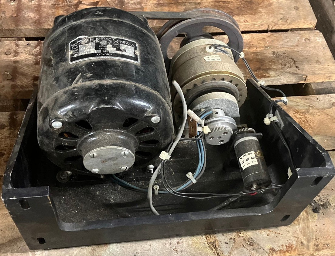 BODINE AC MOTOR NO. T 1887247 1/8 HP TYPE NSY 55 / MACTROL BELT DRIVE #WP2