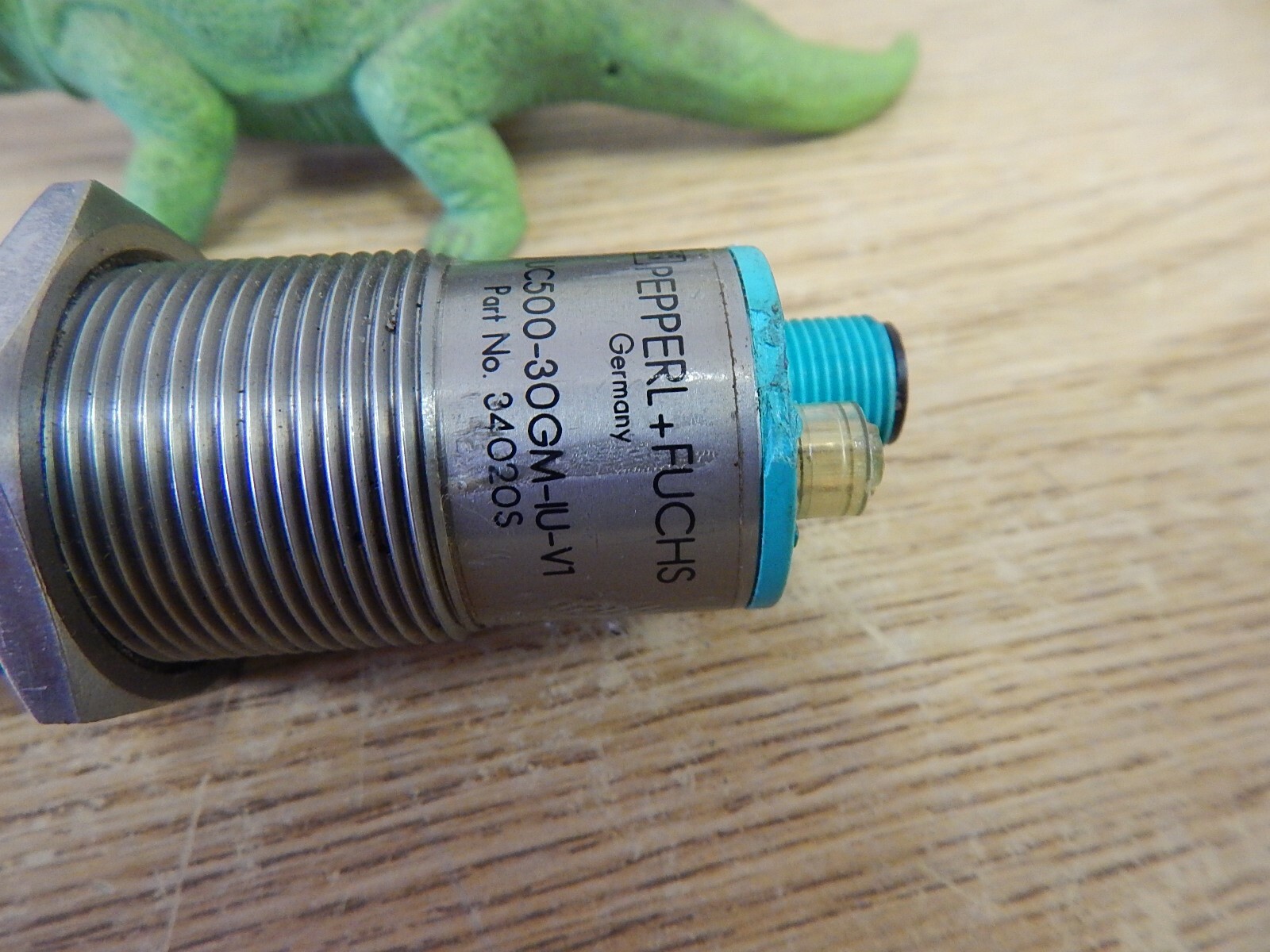 PepperL & Fuchs UL500-30GM-1U-V1 Proximity Sensor 34020S *FREE SHIPPING*