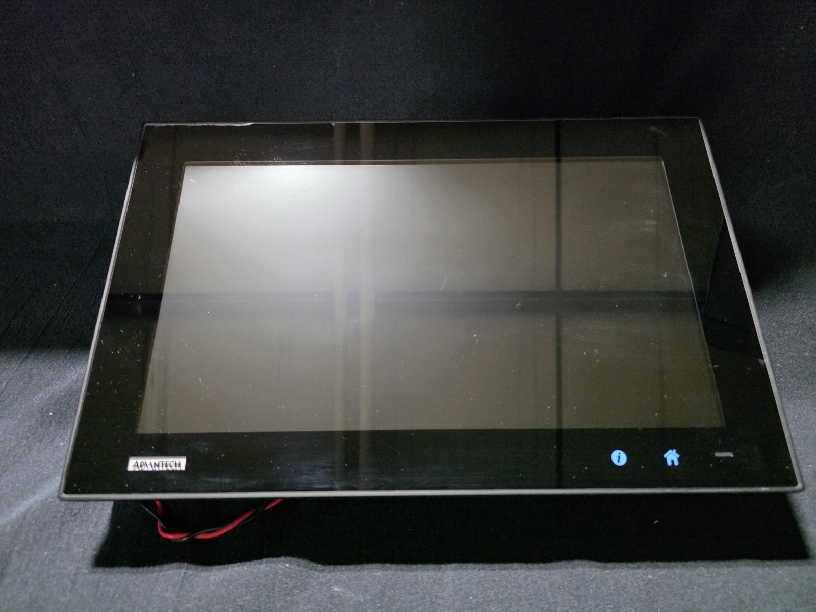 Advantech PPC-4151W / PPC-4151W-P5AE 16.5″ Wide Screen Panel with PPC-IPS