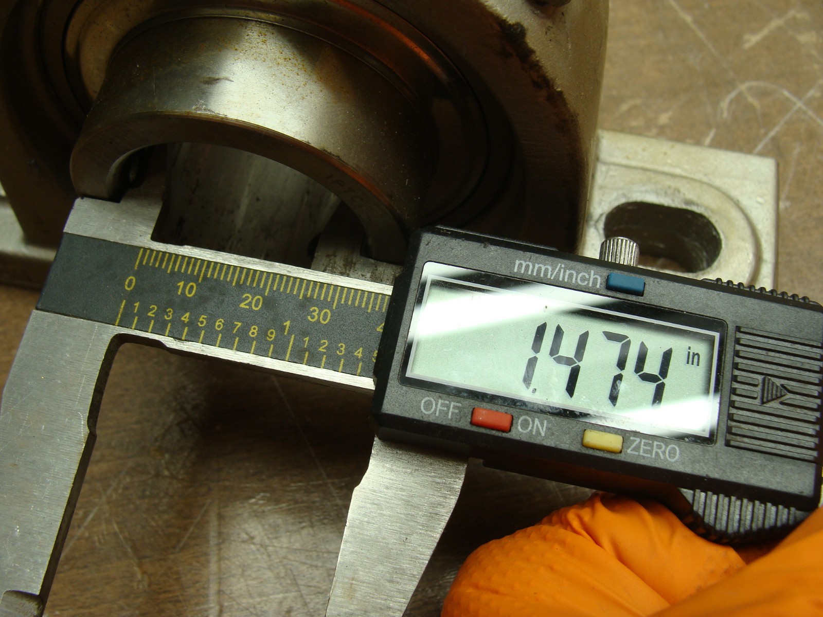 IPTCI STAINLESS STEEL PILLOW BLOCK SP208 W/BEARING SUC208-24C 1.5″ BORE