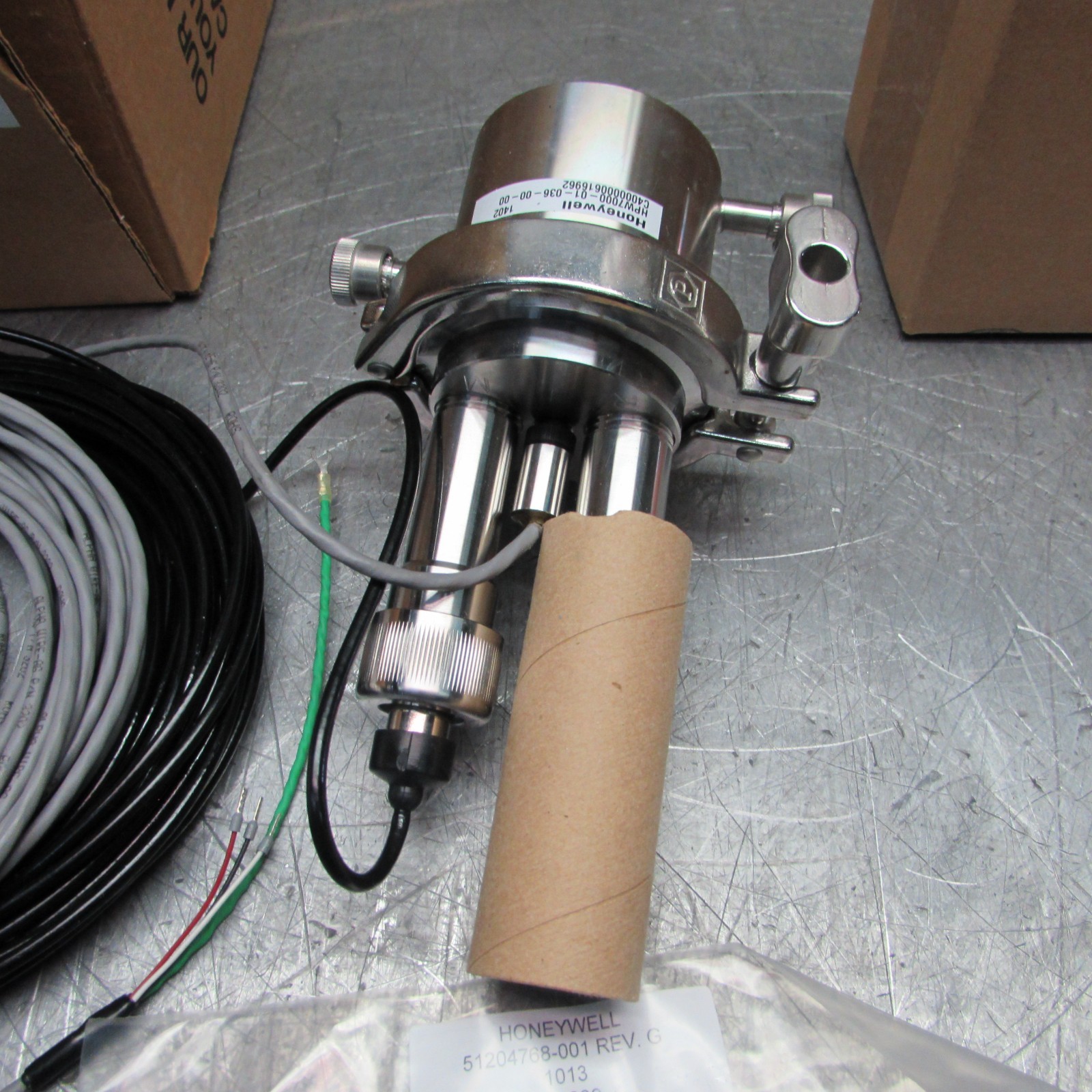 NEW! Honeywell HPW7000-01-036-00-00, High Purity pH Flow Measurement Chamber,NIB