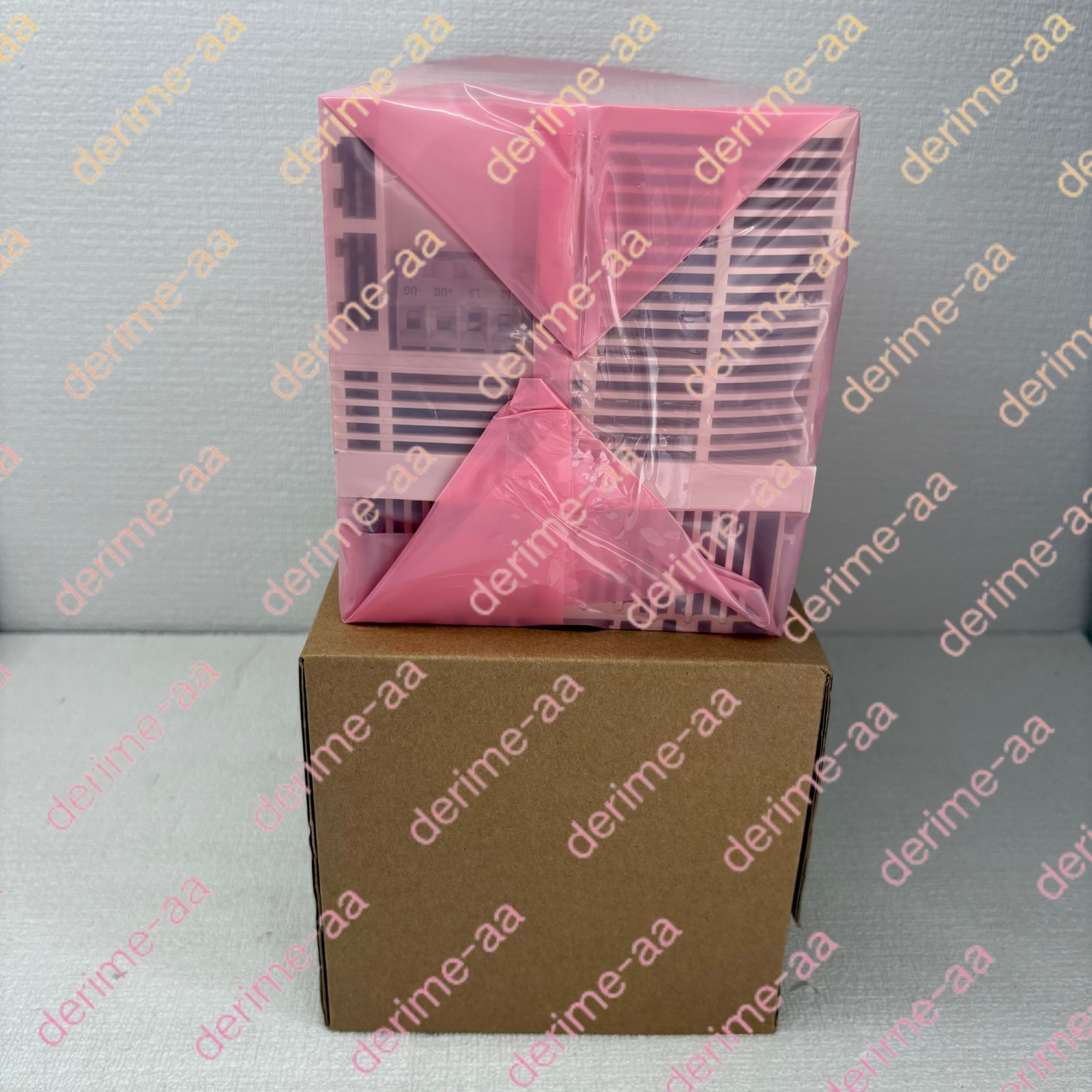Lenze E82EV113K4C200 E82EV113_4C200 frequency converter#1pcs new in box