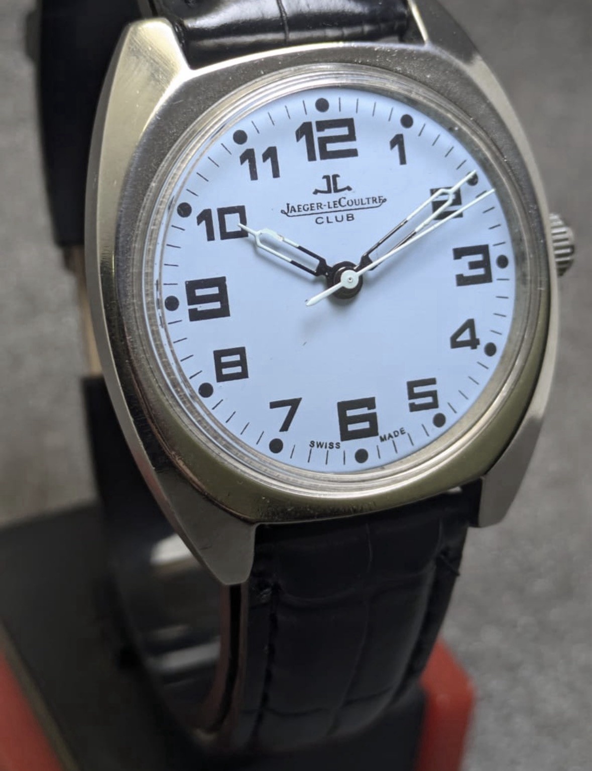 Vintage Jaeger-LeCoultre 17 Jewels Manual Winding Swiss Made Men’s Watch