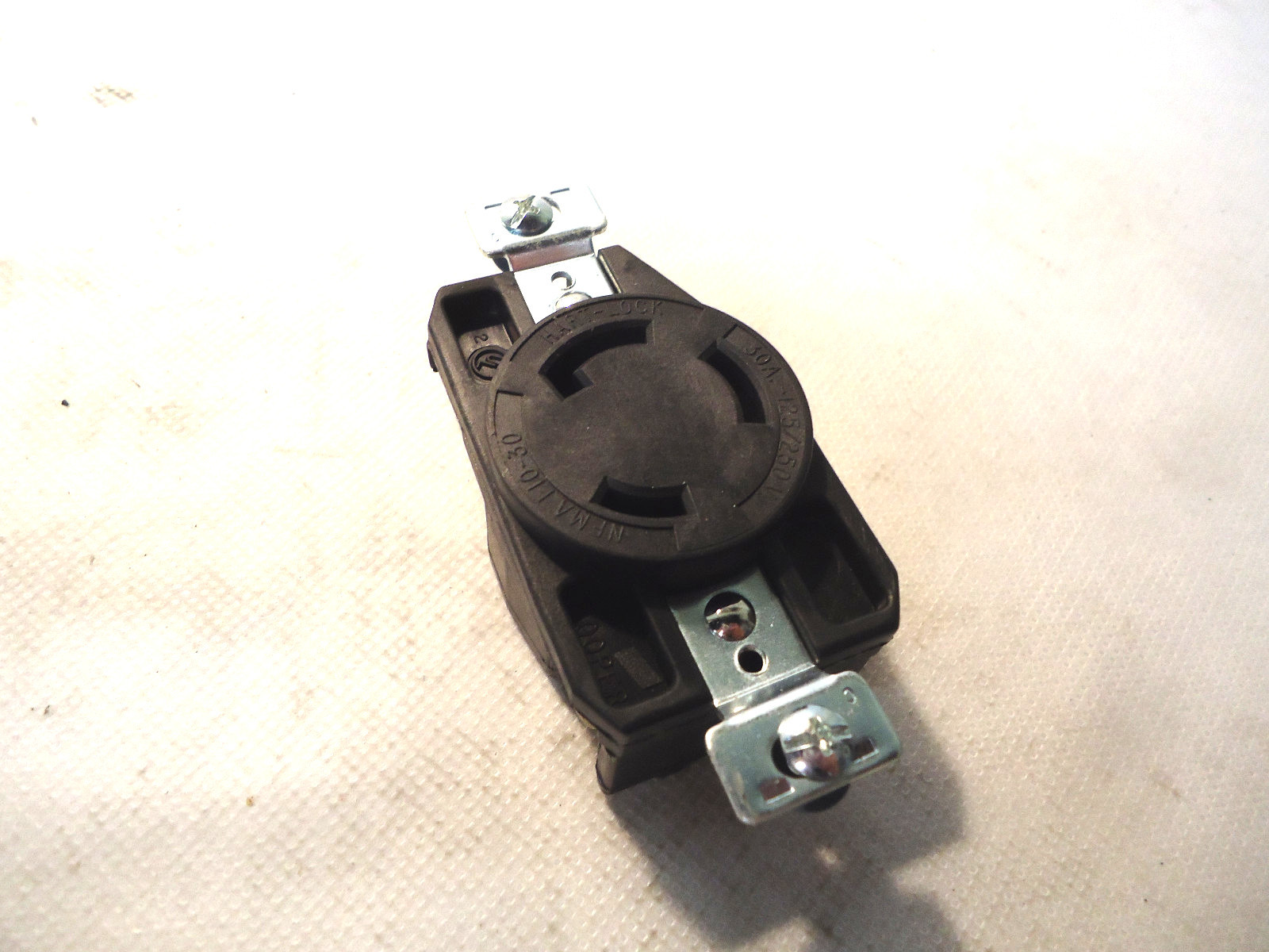 NEW ARROW HART/COOPER WIRING CWL1030R 15 AMP 125V RECEPTACLE