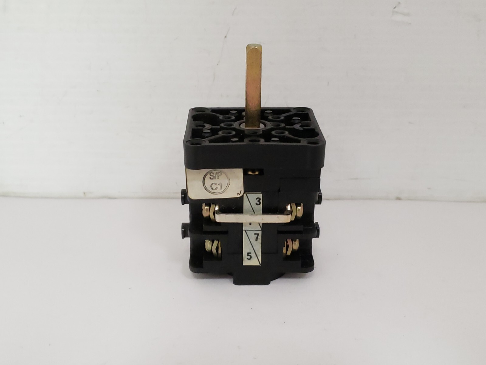 ENTRELEC VY10/T/V11/ST/C88 ROTARY CAM SWITCH 600V AC 10A 3 PHASE