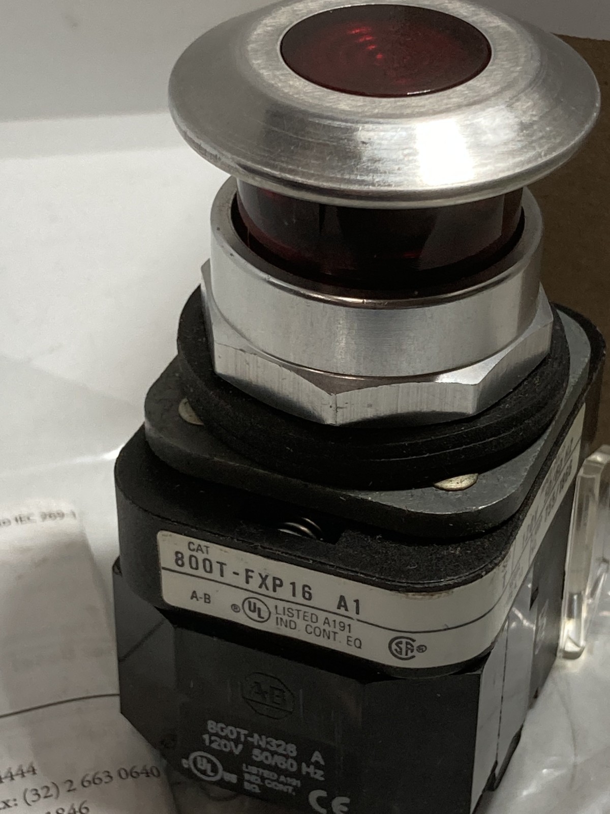 ALLEN BRADLEY 800T-FXP16RA1 PUSH PULL 2 POS ILL RED 120V 1NO/1NCLB SE T NIB
