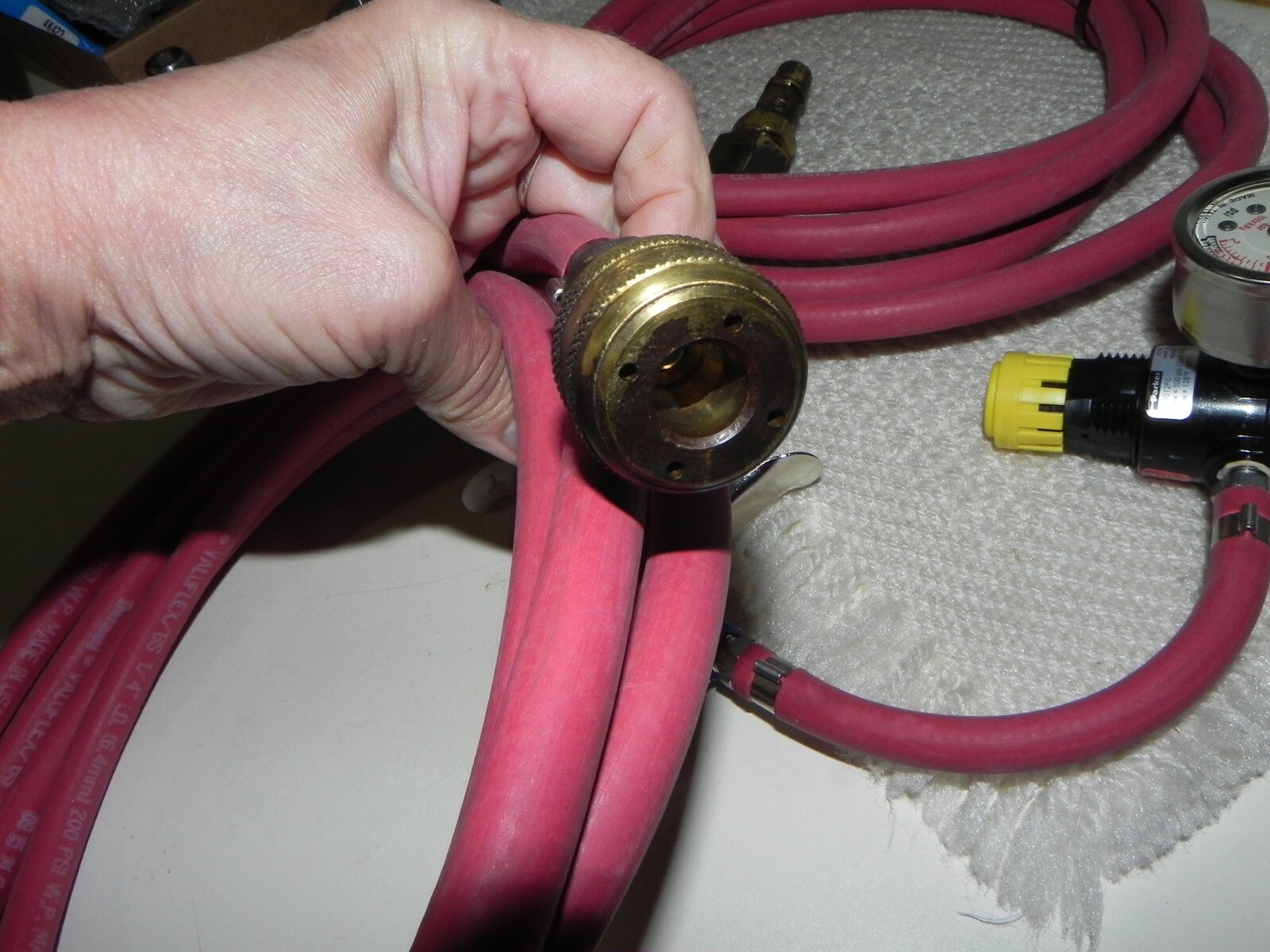 Valuflex GS 1/4″ Hose Hypro 30 PSI Gauge/Mastercraft Air gun/Parker 14R012FC=300