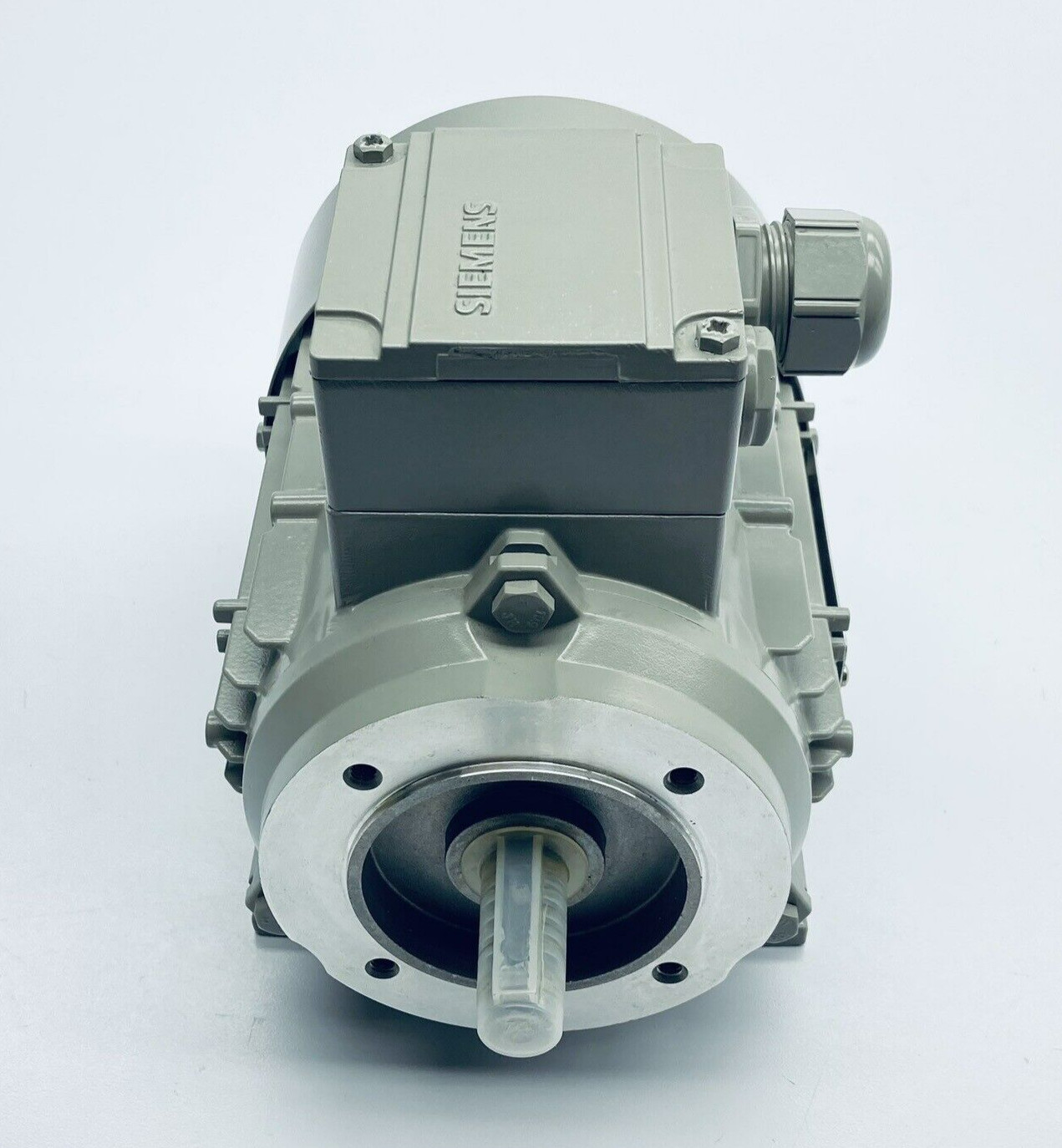 SIEMENS 1LA7070-4AB97-Z AC MOTOR 0.29kW 480V 0.73A 60Hz 3PH 1650RPM