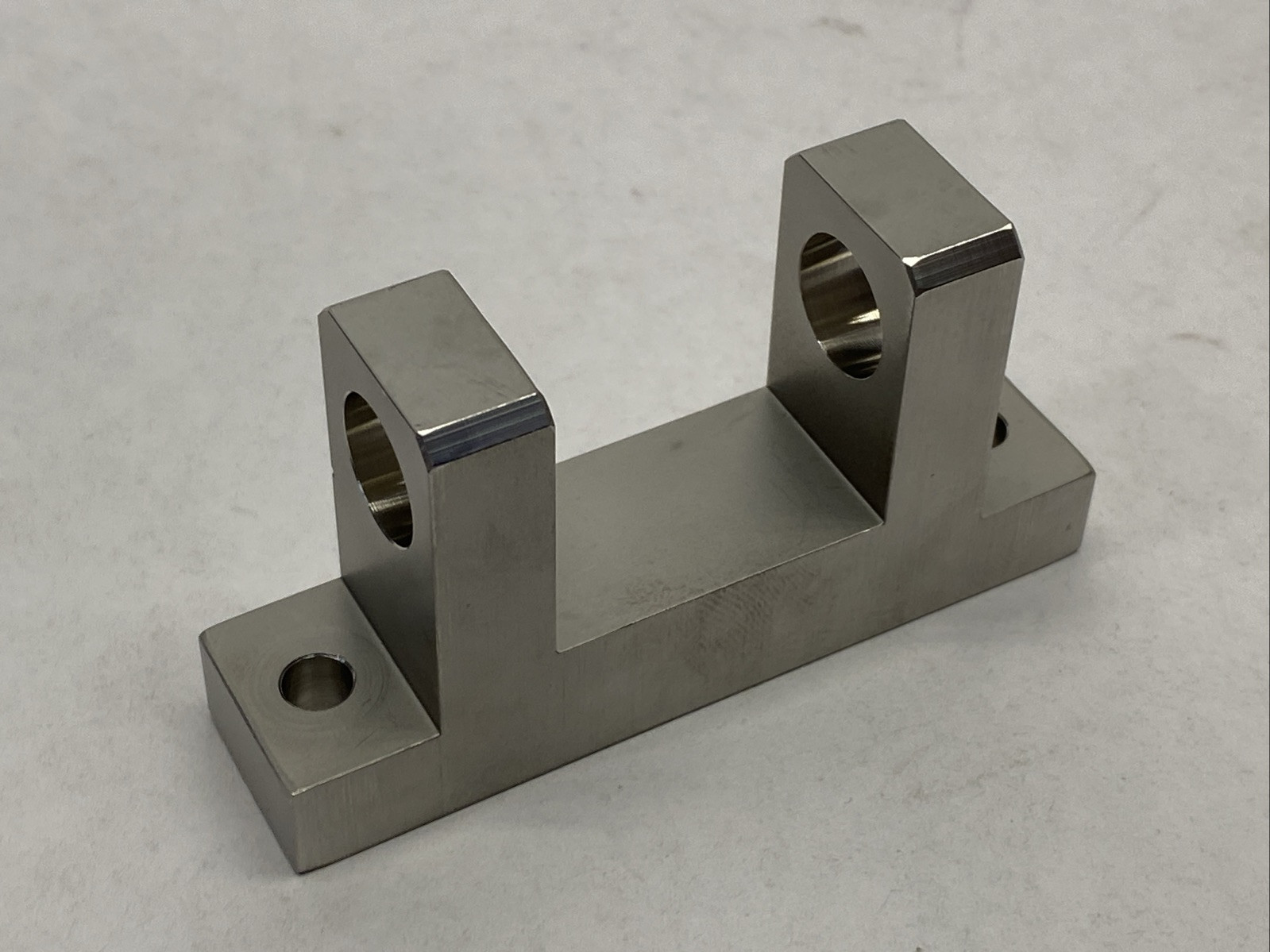 Misumi HGBPS12-W30-H30 U-Shaped Hinge Base H7 Type