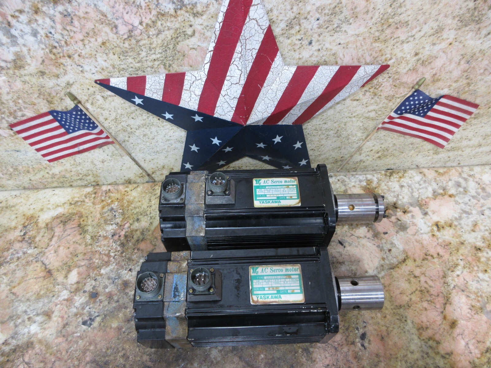 *SPECIAL PRICE* YASKAWA MORI SEIKI USAFED-09FB10X UTOPI-500UB01 MOTOR EACH 1