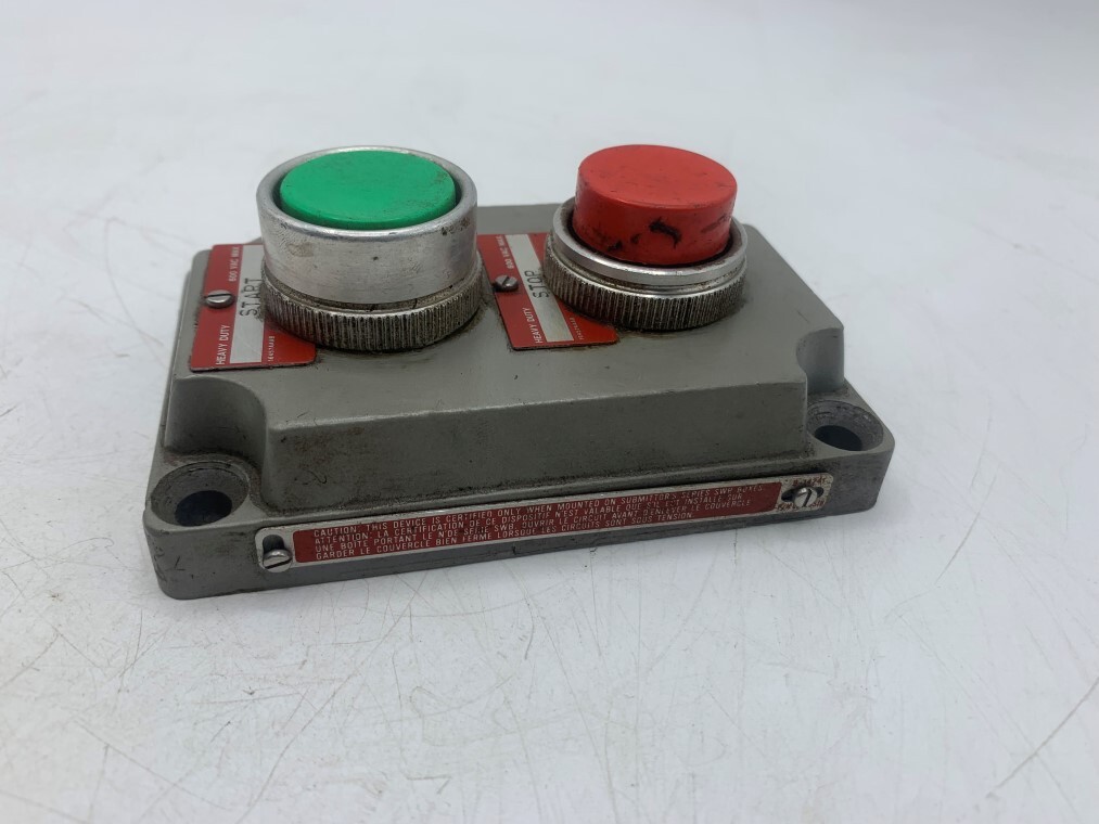 Killark Explosion Proof Start/Stop Double Pushbutton Cover XCS-0B4, 600V